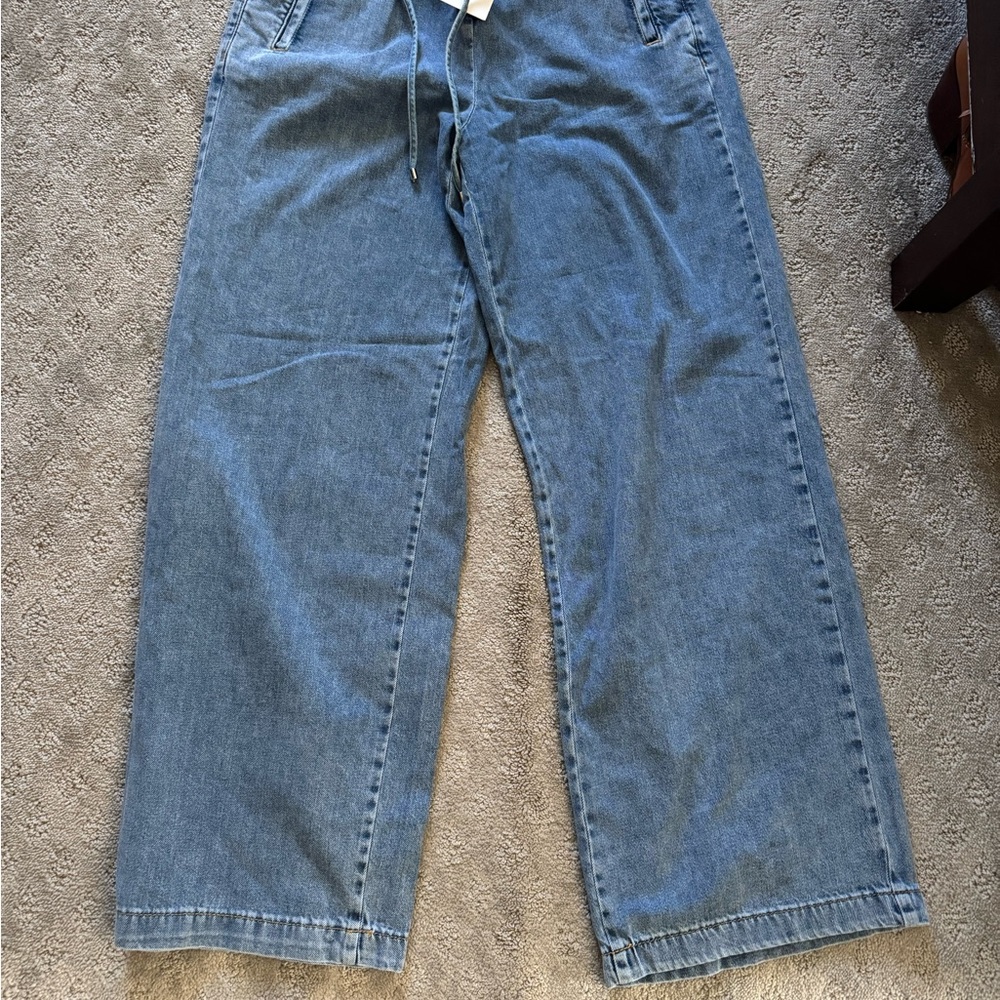Zara Blue Wide Leg Jeans (2) and top